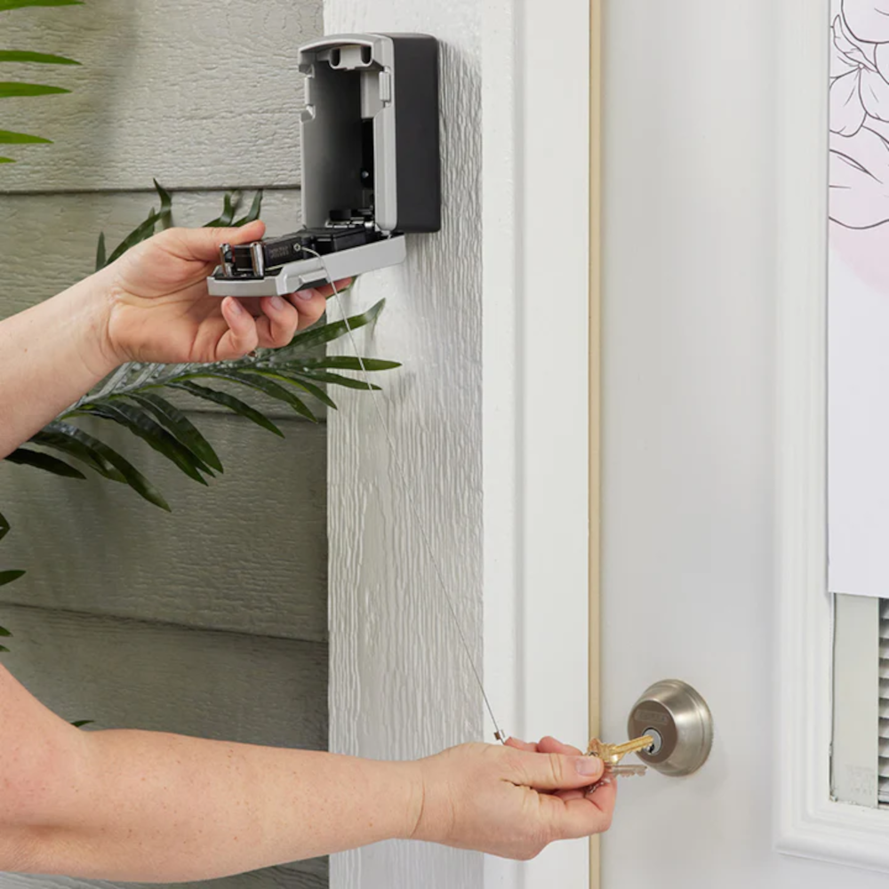 MASTER LOCK Select Access Black Tether With Retractable Cable